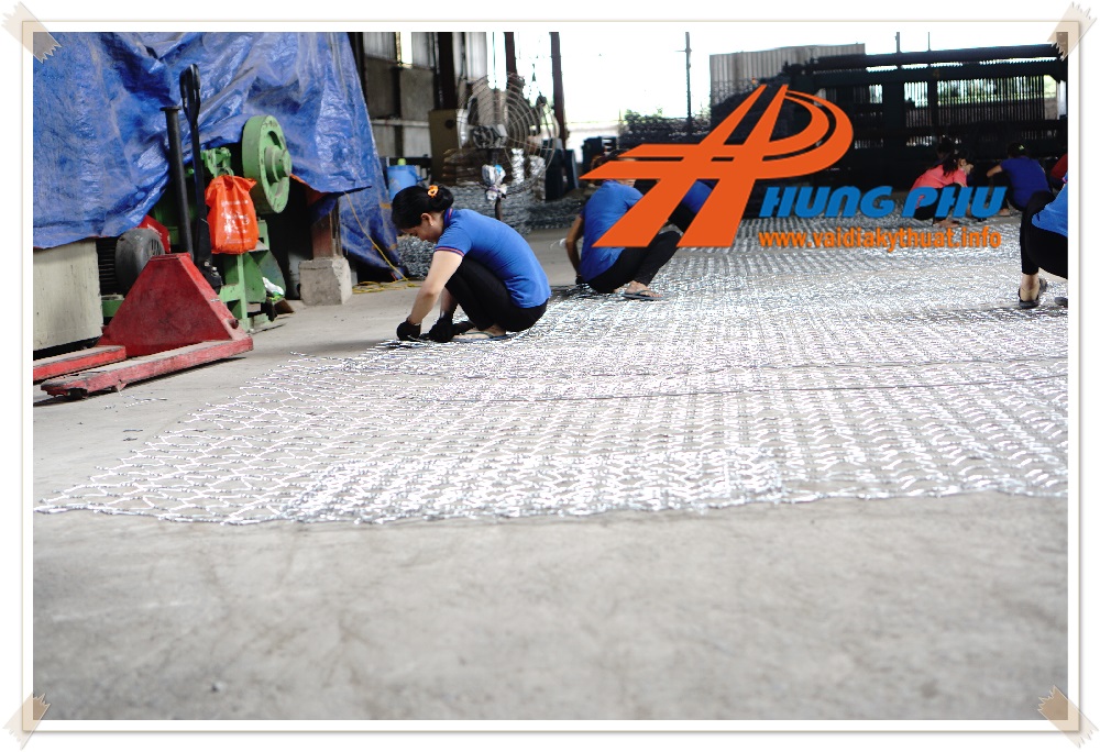 Rọ đá mạ kẽm và công trình tường chắn bảo vệ đường quốc lộ 27 - Đèo KrongPha 40 Rọ đá mạ kẽm và công trình tường chắn bảo vệ đường quốc lộ 27 - Đèo KrongPha