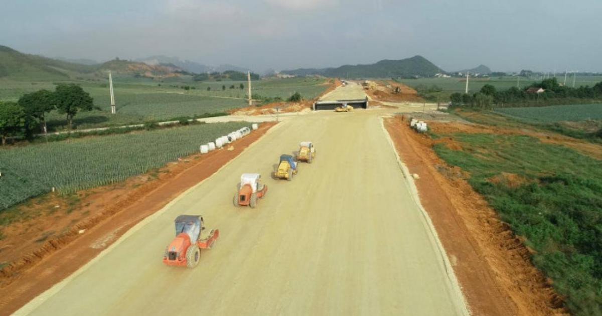 Độ cứng vải địa kỹ thuật cường độ cao ảnh hưởng đến hệ số an toàn ổn định nền đường đắp cao tốc