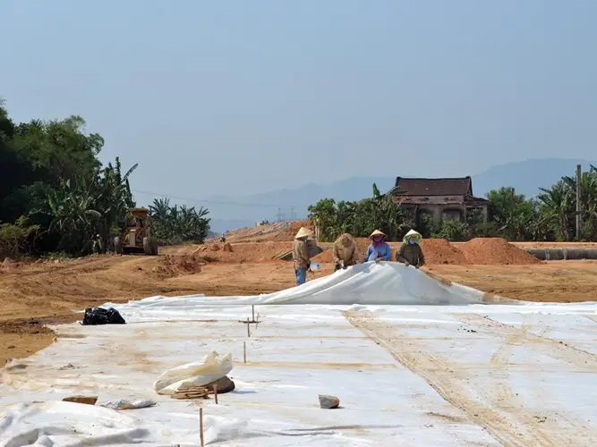 Các loại vải địa kỹ thuật Ưu điểm, sử dụng và tiêu chuẩn chất lượng