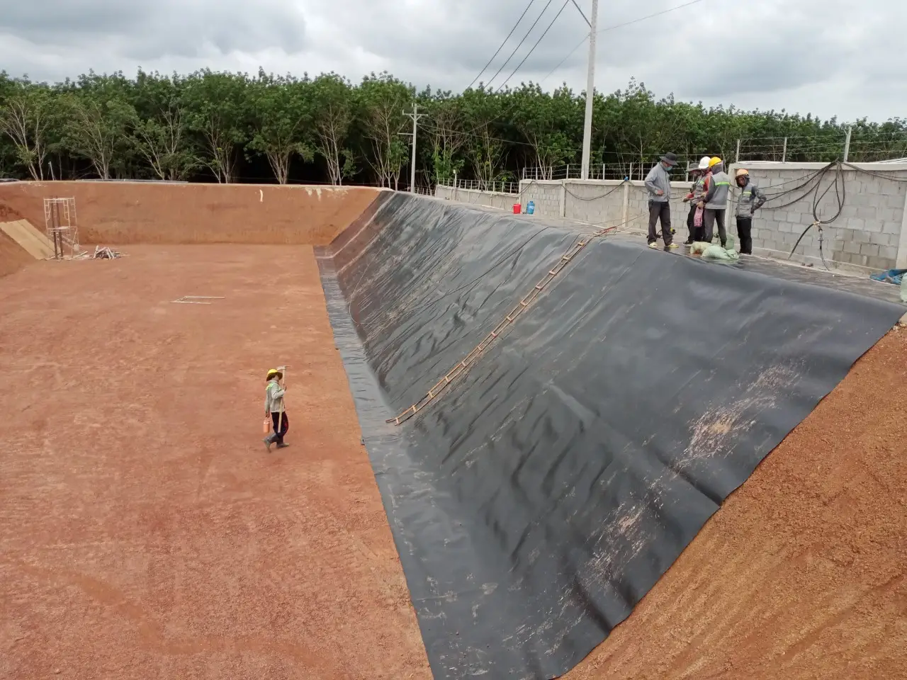 Báo giá màng chống thấm HDPE dày 2mm | Máy hàn bạt HDPE Weldy giá rẻ 7 Báo giá màng chống thấm HDPE dày 2mm | Máy hàn bạt HDPE Weldy giá rẻ