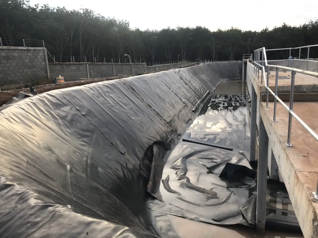 Hàn Bạt HDPE - Giải Pháp Vững Chắc Cho Mọi Công Trình Chống Thấm