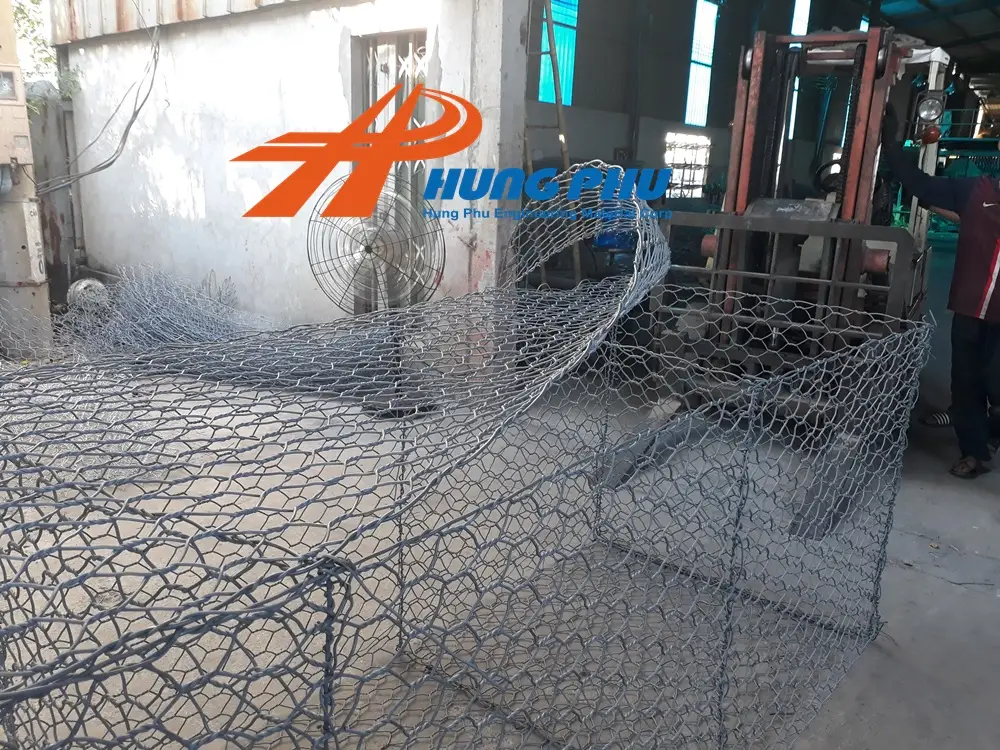 Yêu cầu về lưới lục giác xoắn kép trong công trình chỉnh trị, chống xói và kè bờ 10 Yêu cầu về lưới lục giác xoắn kép trong công trình chỉnh trị, chống xói và kè bờ