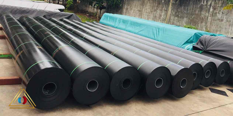 Thi công màng HDPE Nẹp Định Vị - Bền Vững Cho Mọi Công Trình