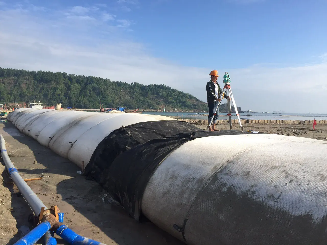 Ống địa kỹ thuật neo giữ chắc chắn trước bơm - Giải pháp an toàn cho công trình xây dựng hiện đại