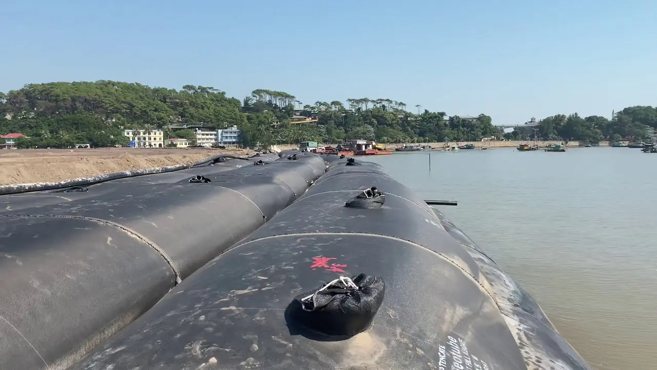 Ống Địa Kỹ Thuật Trải Tấm Chắn Chống Xói Chuẩn - Giải Pháp Hiện Đại Trong Bảo Vệ Bờ Biển và Sông Ngòi