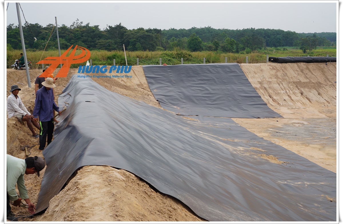 Cho thuê máy hàn bạt HDPE 28 Cho thuê máy hàn bạt HDPE